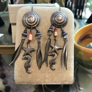 Vintage Jewelry - Wacky Silver Light Weight Sea Shell Gypsy Earrings Vintage Jewelry - Wacky Silver Light Weight Sea Shell Gypsy Earrings